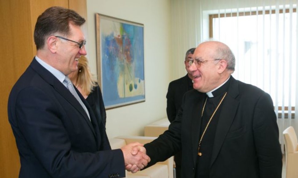 A.Butkevičiaus susitikimas su Šventojo Sosto apaštaliniu nuncijumi Lietuvoje arkivyskupu Pedro Lópezu Quintana