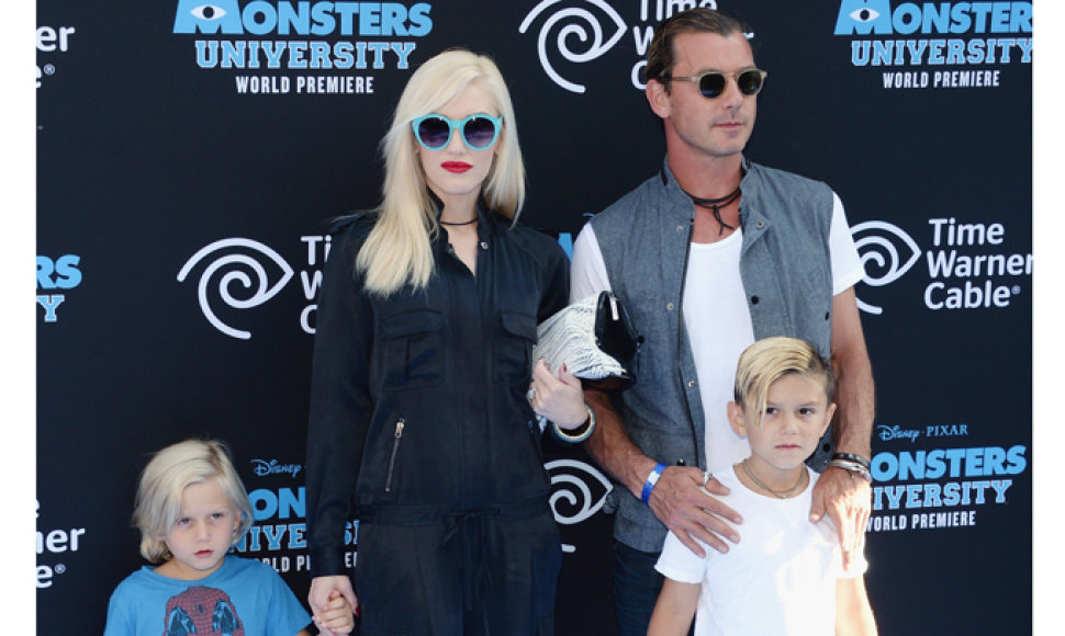 Atlikėja Gwen Stefani su vyru ir sūnumis
