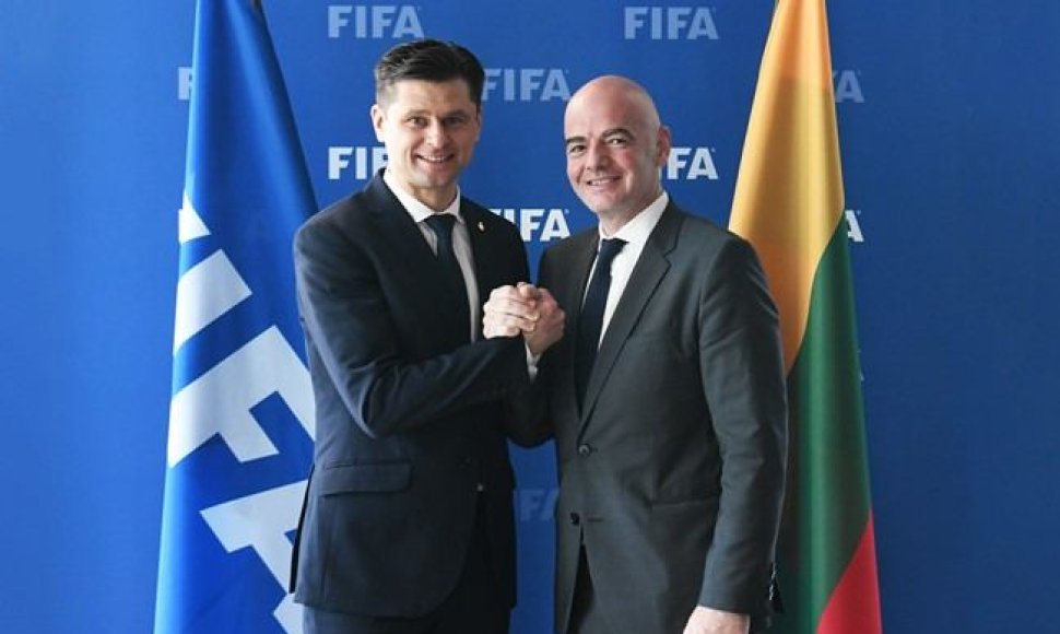 Tomas Danilevičius ir Gianni Infantino