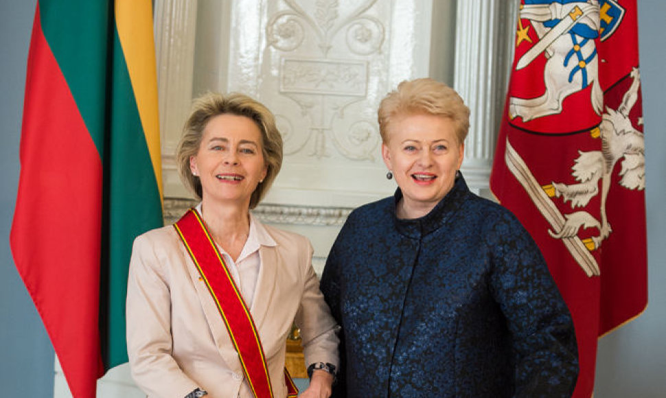 Vokietijos gynybos ministrei Ursulai von der Leyen – aukštas Lietuvos apdovanojimas