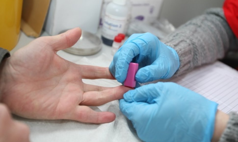 Europos aikštėje siūloma nemokamai pasidaryti greitąjį ŽIV testą.