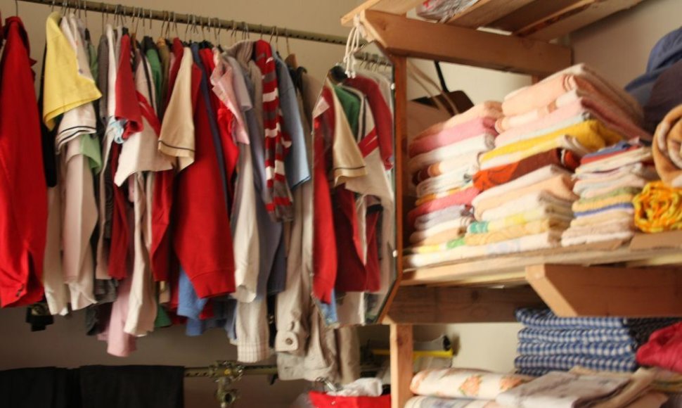 Lietuvos Raudonojo Kryžiaus organizacija Klaipėdoje praėjusiais metais išdalino beveik 10 tūkst. kg drabužių.