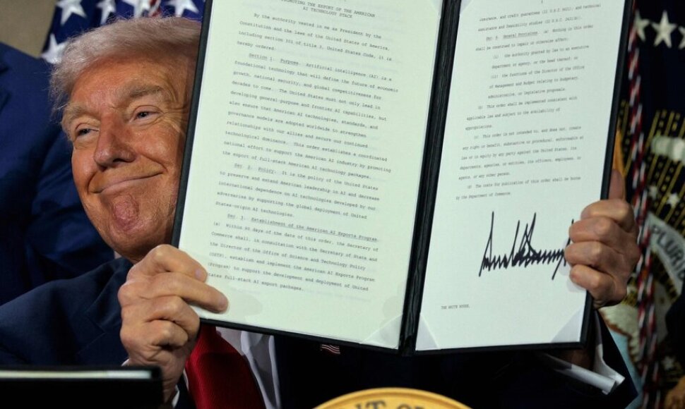 D. Trumpas / CHIP SOMODEVILLA / Getty Images via AFP
