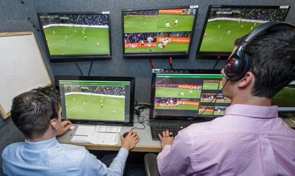 Vaizdo peržiūros technologija futbole