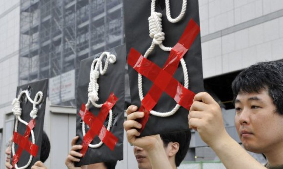 Protestas prieš mirties bausmę Hiroshi Maeue Japonijoje.