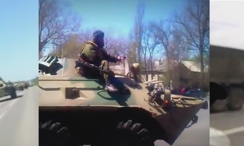Rusijos kariai juda link sienos su Ukraina