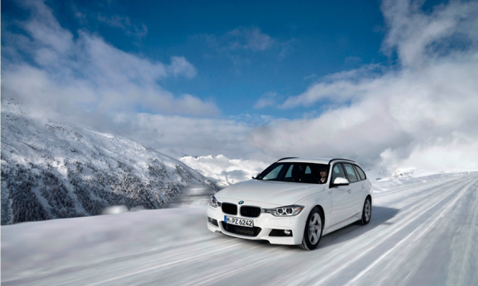 „BMW 320 xDrive Touring“