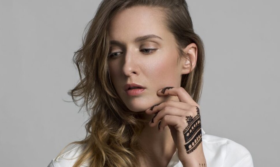 &bdquo;Bliss by Violeta&ldquo; 2016 m. pavasario-vasaros kolekcijos modelis