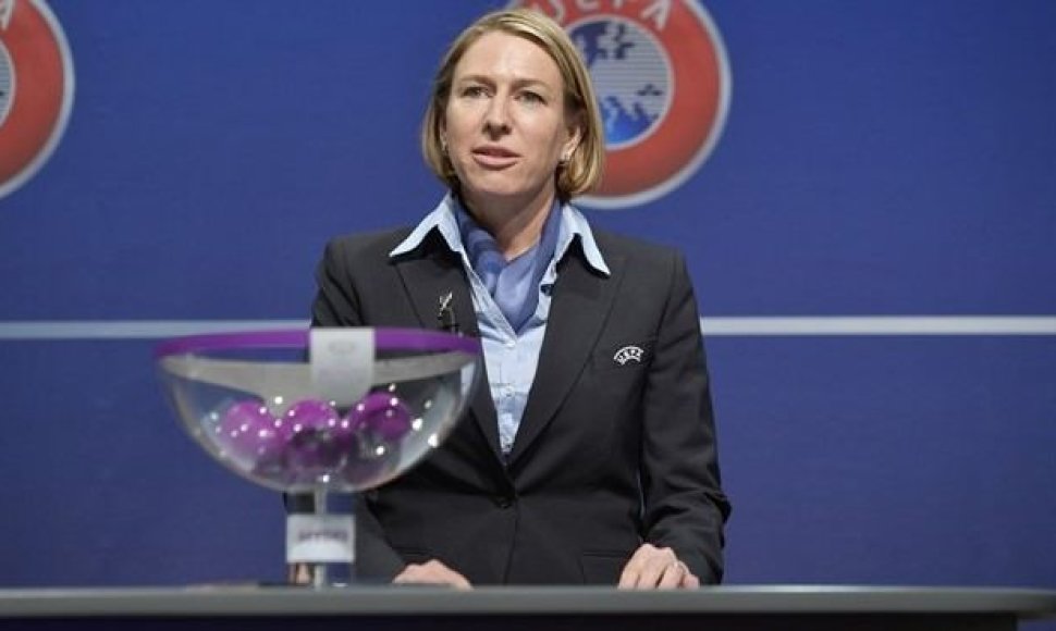 UEFA atstovė Anne Vonez nualpo per moterų Čempionų lygos burtų procedūrą.