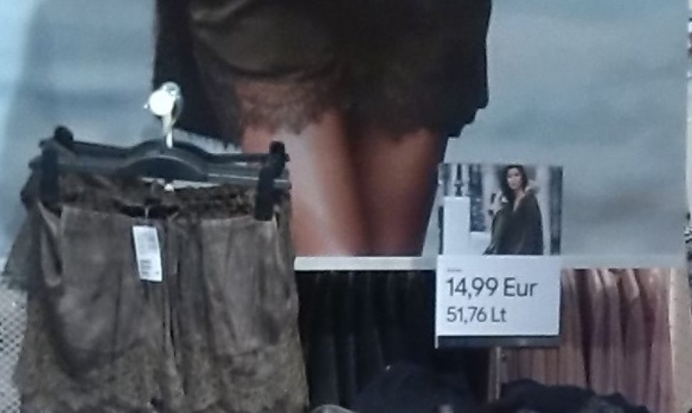 „H&M“ skelbiamos kainos eurais – didesniu šriftu