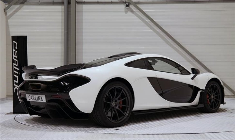 „McLaren P1“