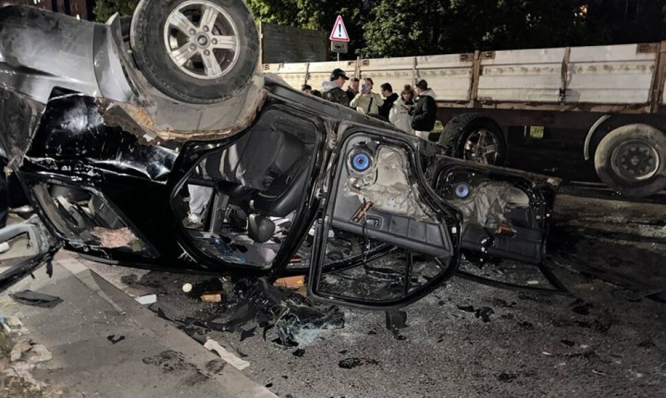 Mobilizacijos pareigūnų automobilis Lvive