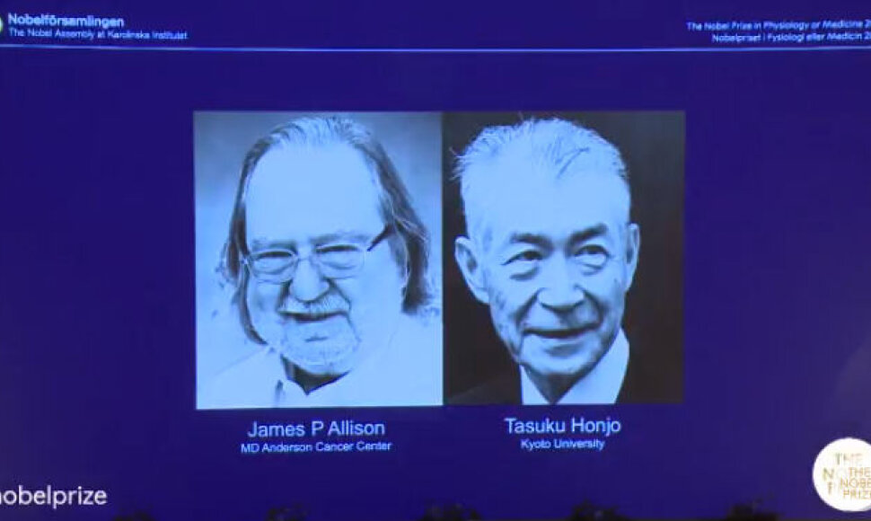 Nobelio fiziologijos ir medicinos premijos laureatai Jamesas P. Ellisonas ir Tasuku Honjo