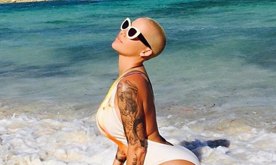 Modelis Amber Rose