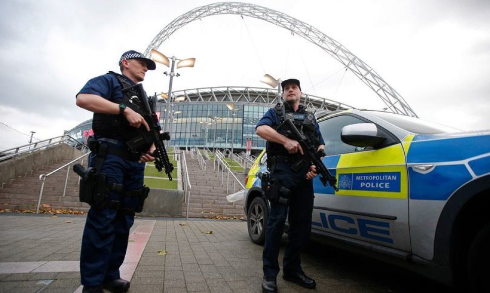 Sustiprintas saugumas prie „Wembley“ stadiono