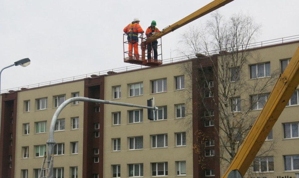 Tauragėje montuojami nauji šviesoforai