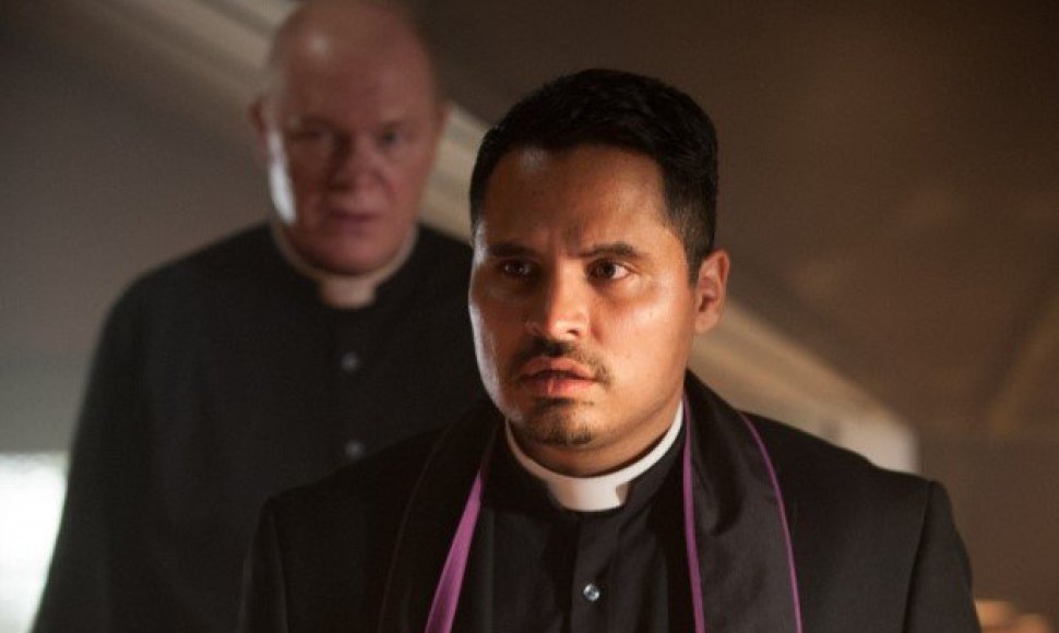 Michaelas Pena filme „Vatikano įrašai“