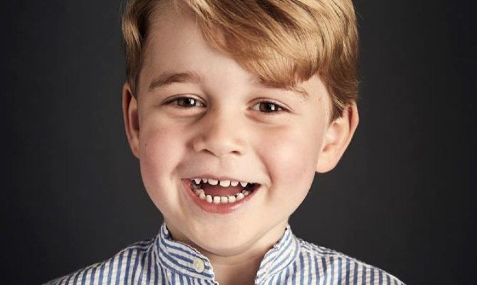 Oficialus princo George'o portretas 4-ojo gimtadienio proga