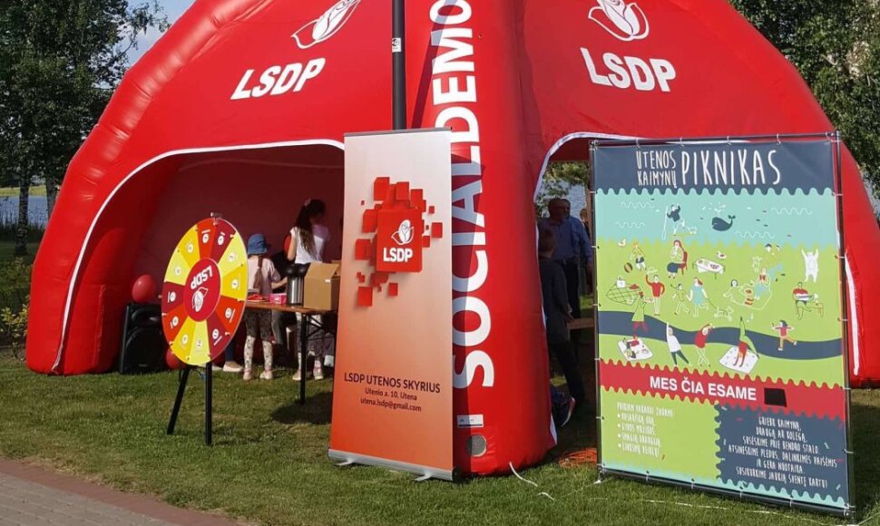 LSDP palapinė Utenos Kaimynų piknike