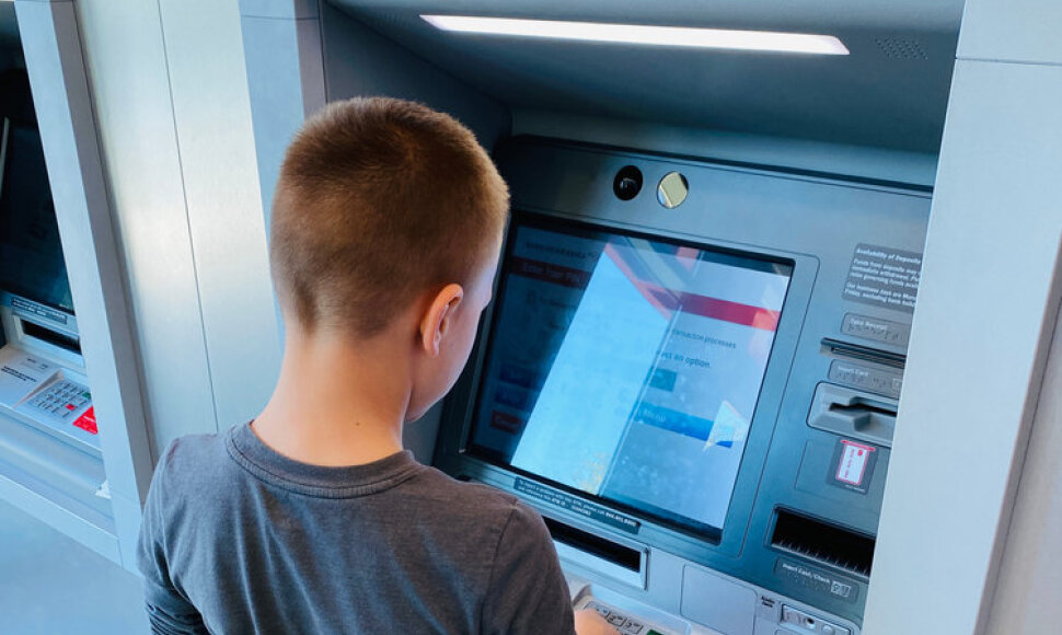 Banko kortelės vaikams