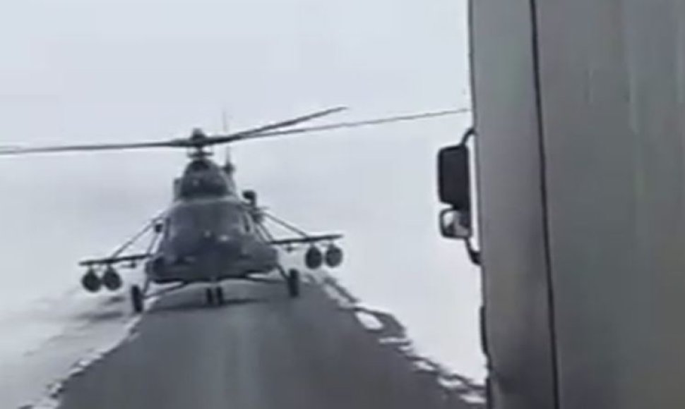 Sraigtasparnis „Mi-8“ kelyje