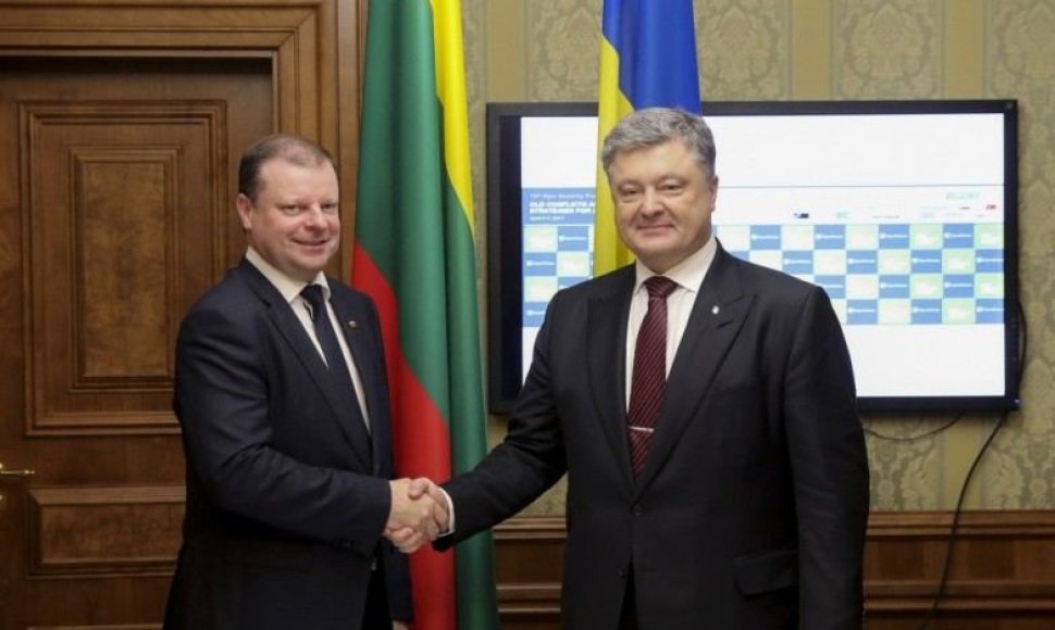 Saulius Skvernelis Ukrainoje susitiko su šios šalies prezidentu Petro Porošenka