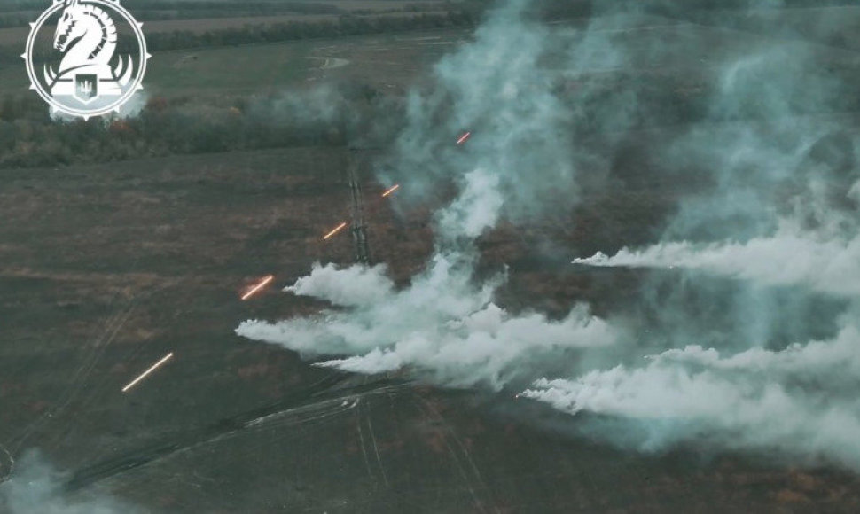 Kovos mašina „M2 Bradley“ ir tankas „M1 Abrams“ naikina rusų pajėgas Kursko srityje.