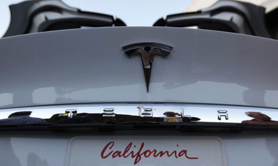 „Tesla“ automobilis