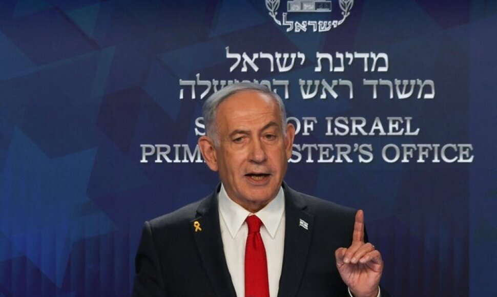 Benjaminas Netanyahu / RONEN ZVULUN / AFP