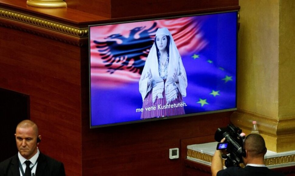 Diella / ADNAN BECI / AFP