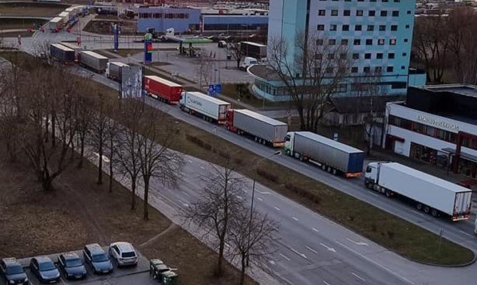 Vilkikų spūstys Klaipėdos gatvėse, Baltijos prospekte, kelia nerimą