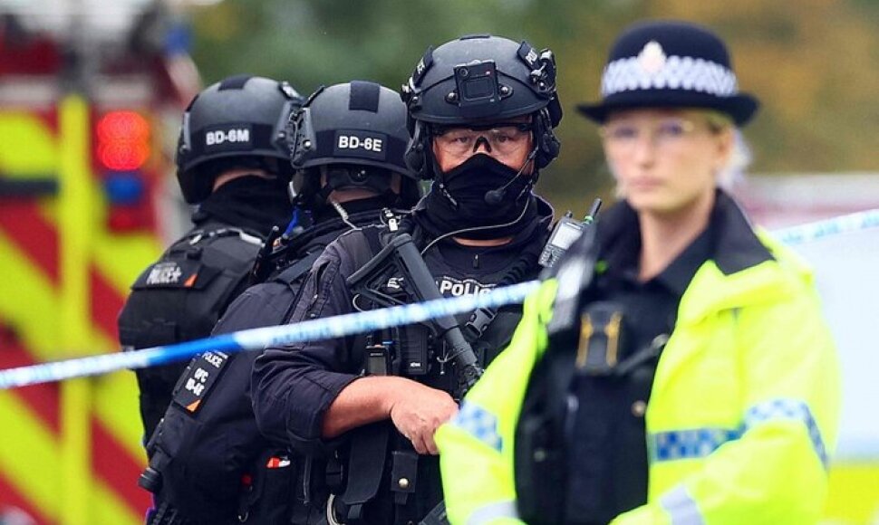Britų policija po išpuolio prieš sinagogą / PAUL CURRIE / AFP