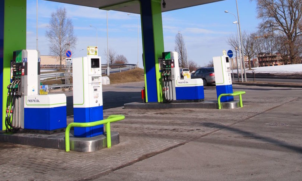 „Neste Oil“ automatinė degalinė