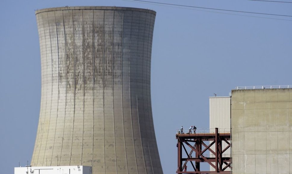 „Greenpeace“ aktyvistai įsibrovė į Trikasteno branduolinę jėgainę.