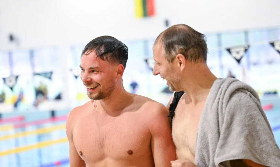 Tadas Du&scaron;kinas laimėjo dvi pirmąsias vietas Lietuvos plaukimo meistrų čempionate.