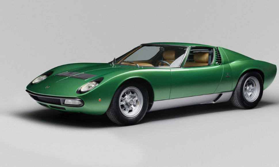 Daugiau nei milijono vertas 1971 m. „Lamborghini Miura SV“ atgimė iš naujo