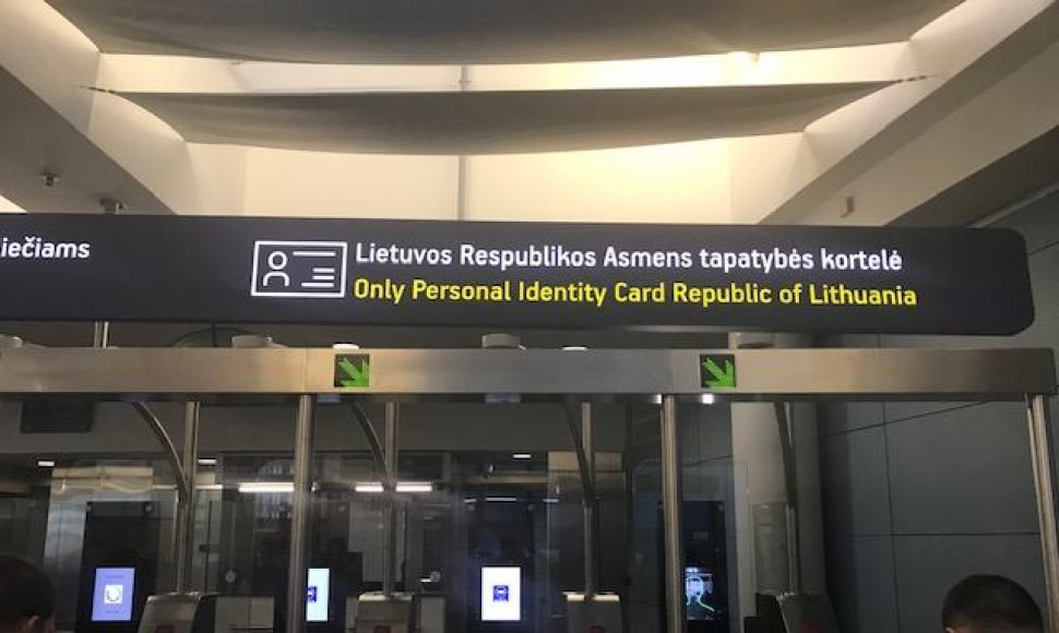 Patikros varteliai Vilniaus oro uoste