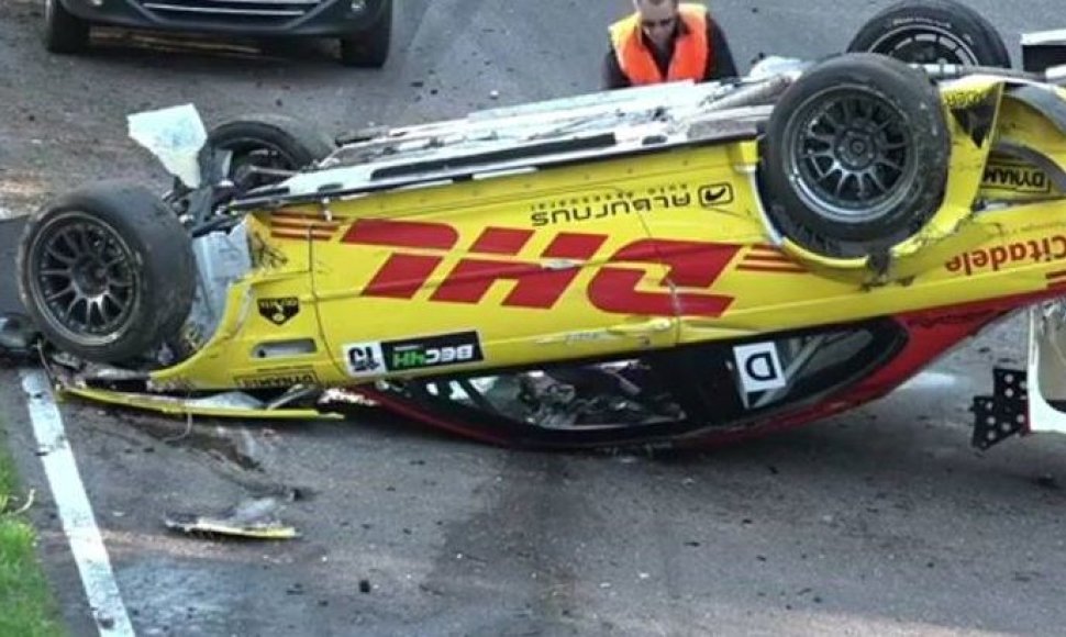 „DHL RT“ automobilio avarija