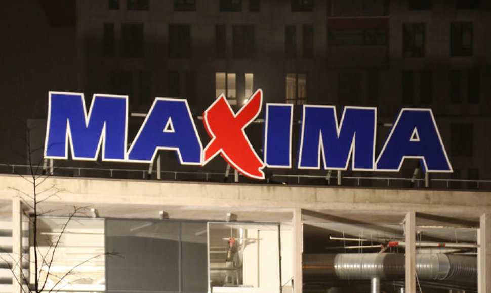 Rygoje įgriuvo „Maxima“ prekybos centro stogas