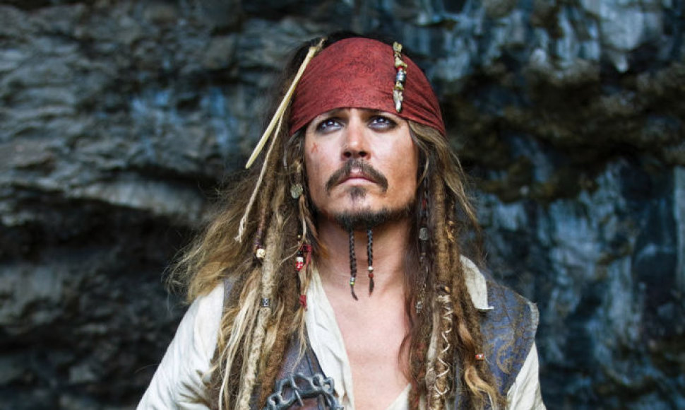 Johnny Deppas filme „Karibų piratai: ant keistų bangų“ (2011 m.)