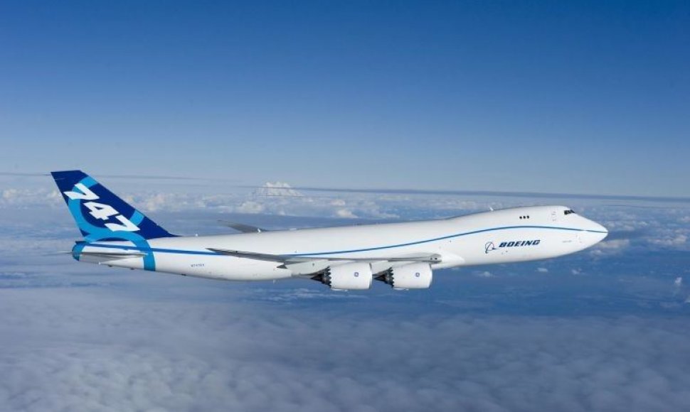 „Boeing 747-8“