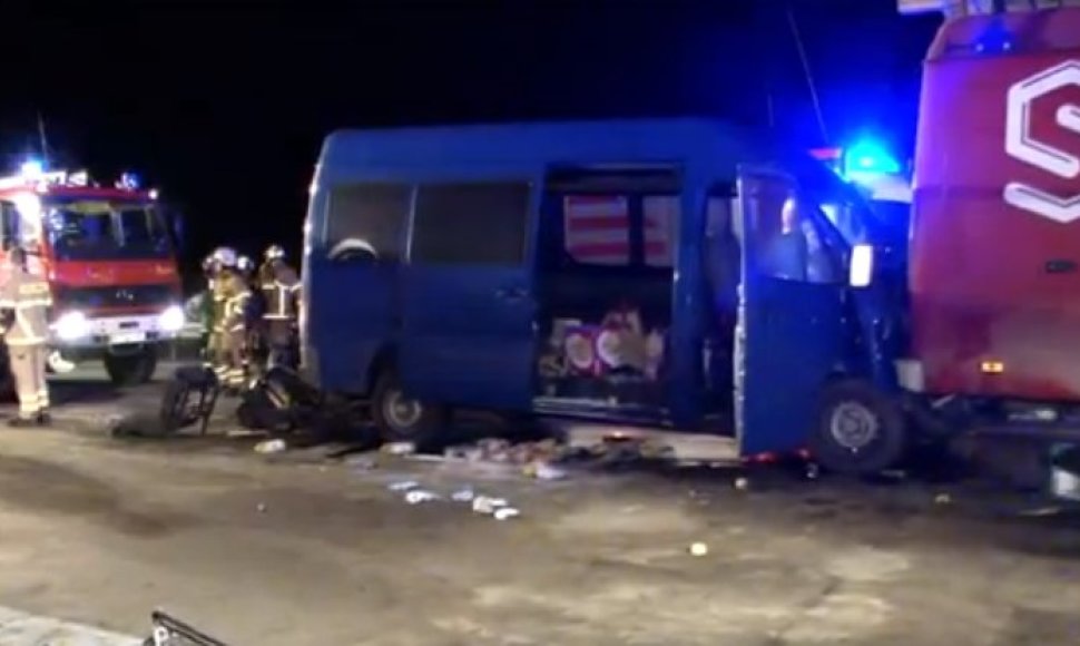 Šilutiškio autobusiukas pateko į autoavariją Vokietijos automagistralėje A9
