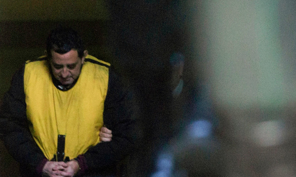 Garsus Čilės kunigas Oscaras Munozas – jau suimtas