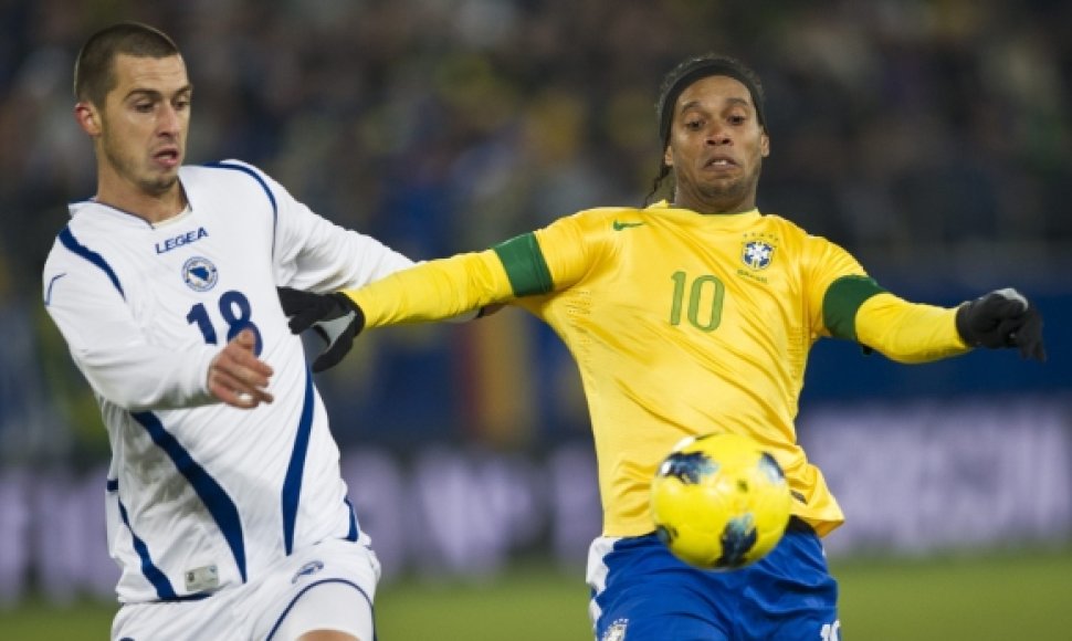 Haris Medunjaninas ir Ronaldinho