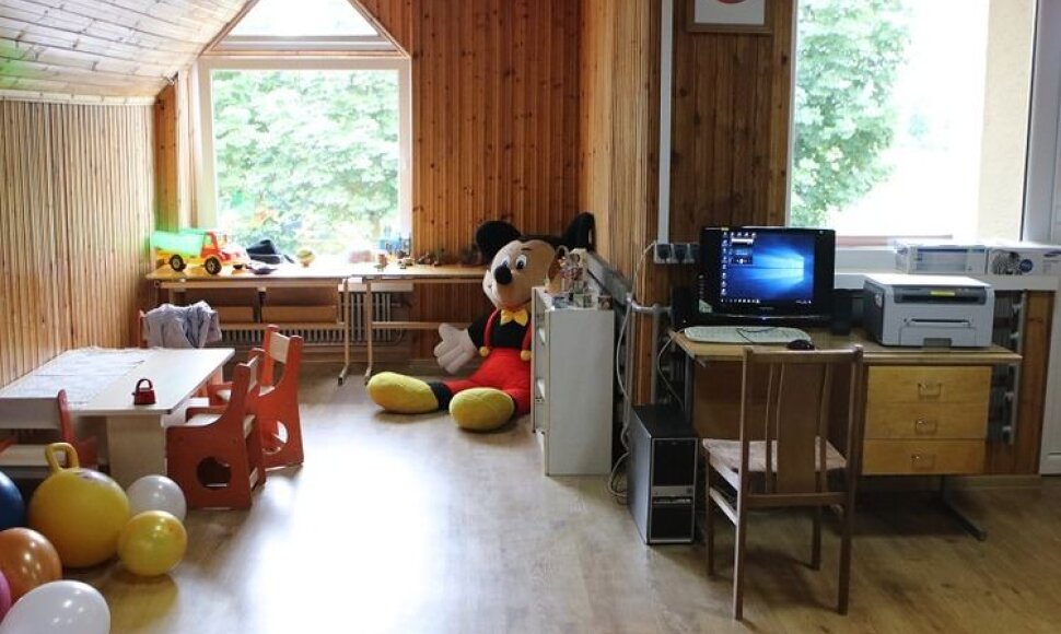 Valdžios pasiūlymas – pageidaujantieji vaikus gali leisti į tris laisvas vietas Mažonų darželyje