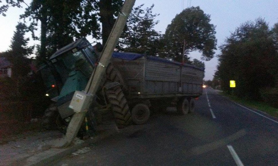 Traktoriaus avarija Krekenavoje