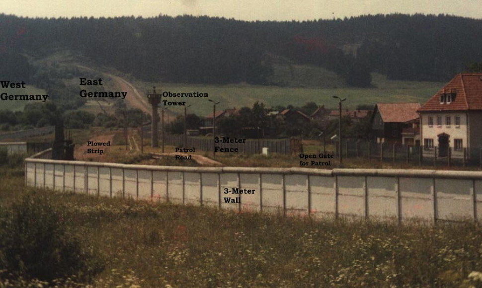 Mödlareuth kaimelis Vokietijoje 1986 arba 1987 m.