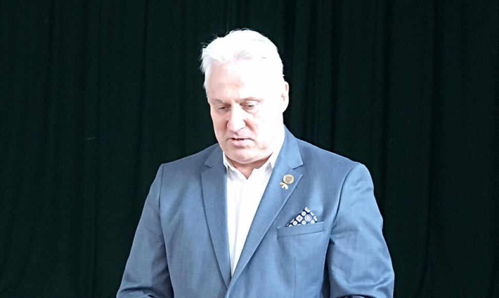 Meras Vytas Jareckas gyventojų kalbų apie jo namą Kirdonyse nepaneigė ir patikino, kad niekada nedalyvavo klausimo dėl Žalgirio gatvės asfaltavimo svarstyme
