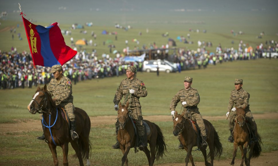 Mongolijos nepriklausomybės diena arba Naadam šventė