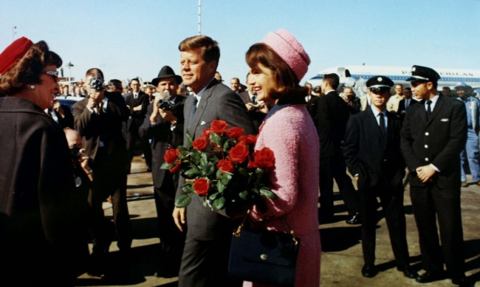 JAV prezidentas John F. Kennedy ir pirmoji šalies ponia Jacqueline Bouvier Kennedy 